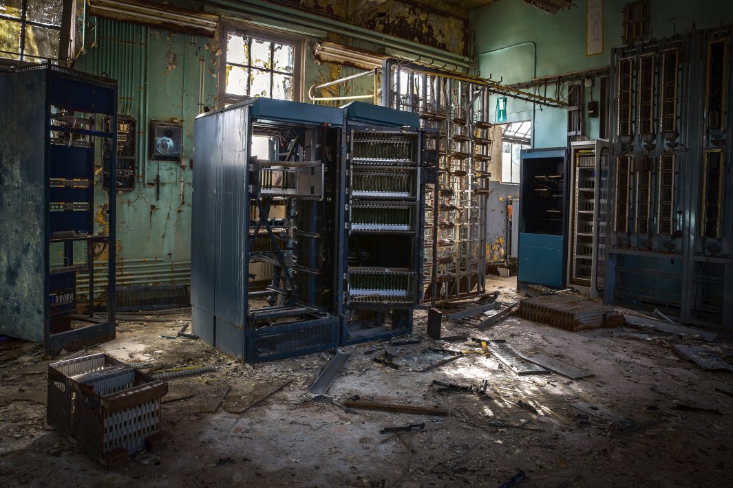 an-abandoned-server-room.jpg