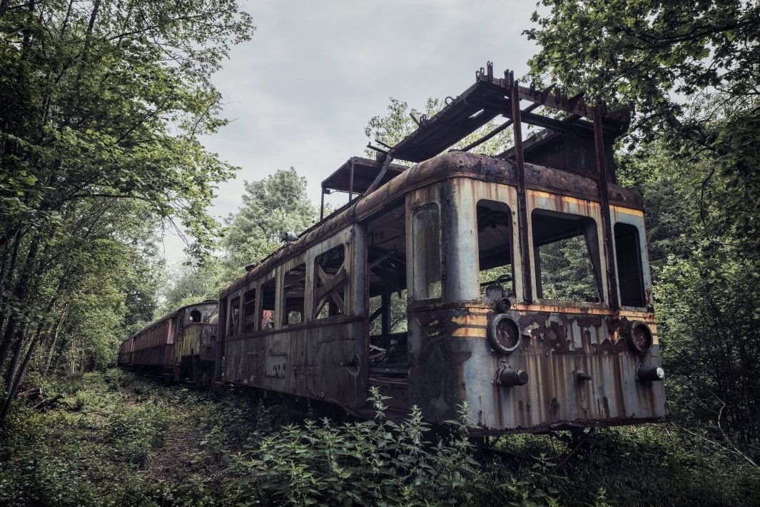 verlaten-urbex-trein.jpg