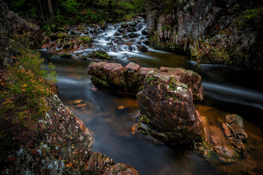 Floating-water-in-Scotland.jpg