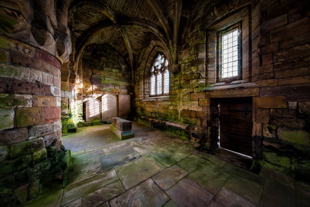 Jedburgh-Abbey-historic-environment-scotland.jpg