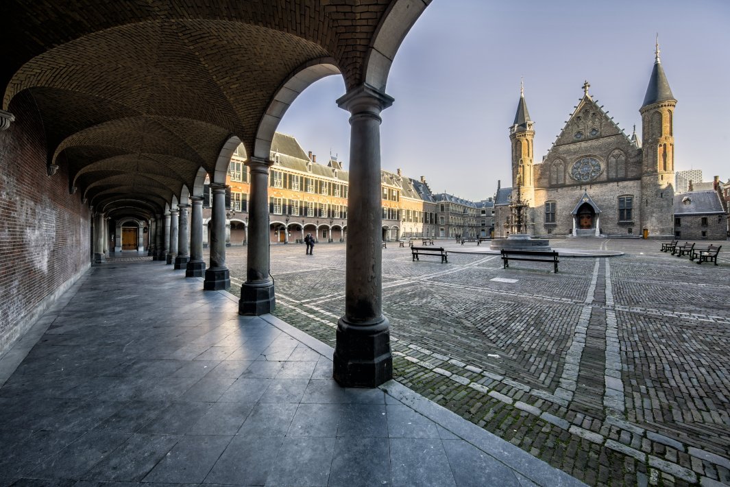 binnenhof-the-hague.jpg